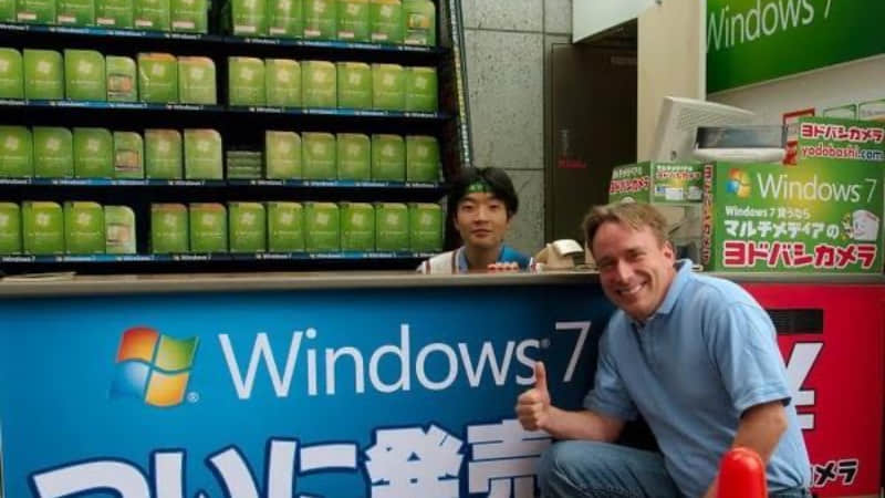 '硬核观察 #531 洋葱新闻：“Linus 发现 Windows XP 很棒”'